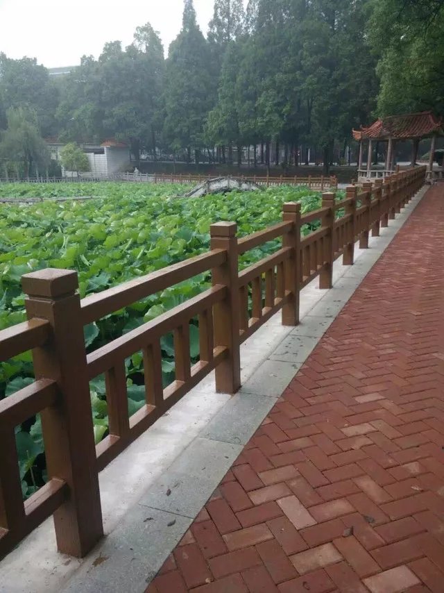 1.5米仿木護欄 (10).jpg