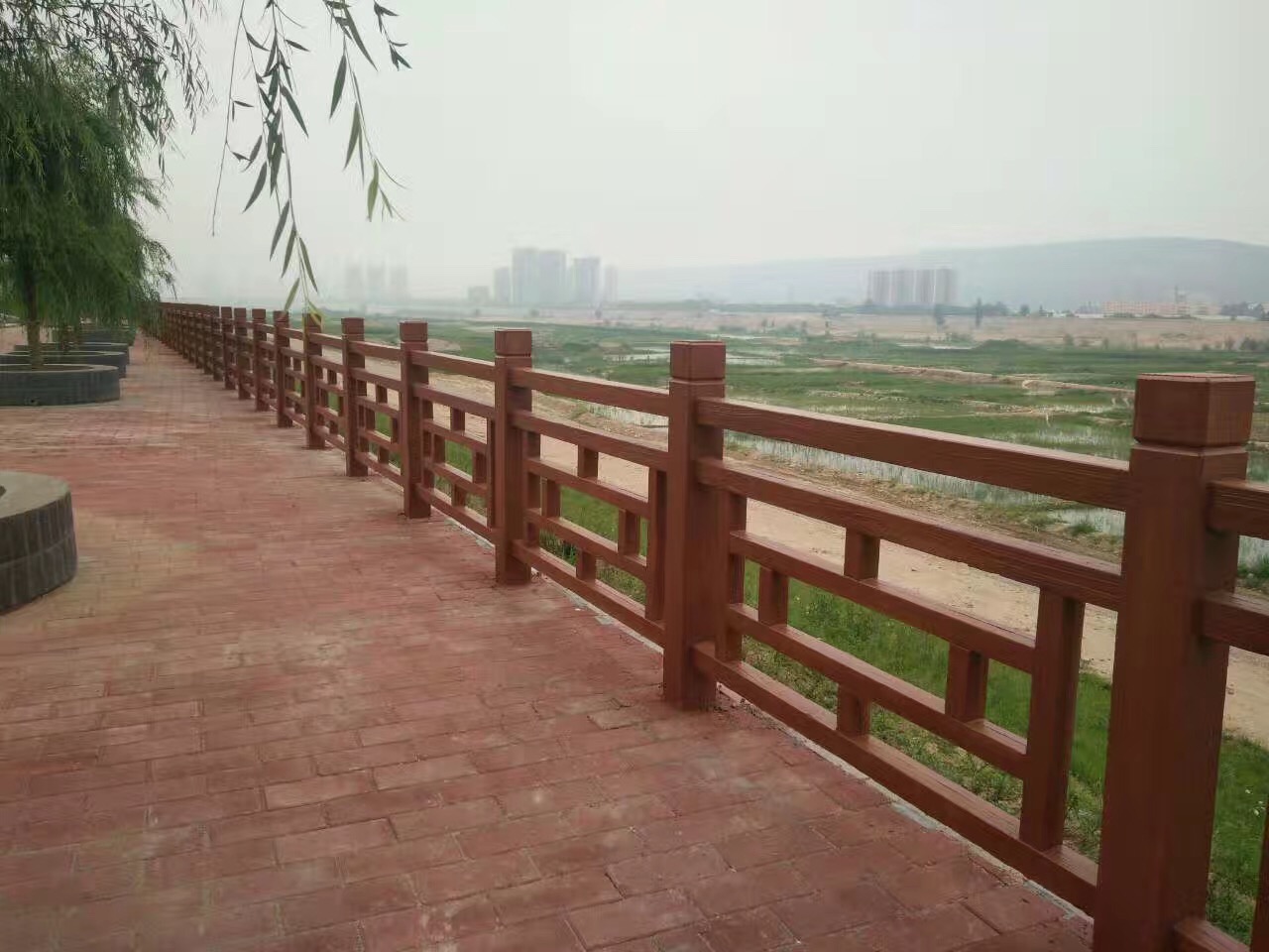 1.8米方格仿（fǎng）木護欄（lán） (36).jpg