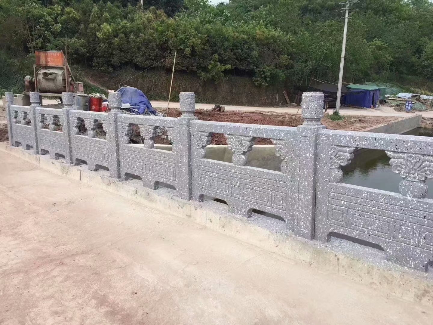 1.6米雕（diāo）花河堤護欄  (4).jpg