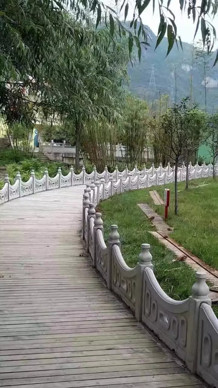 草坪護欄 (1).jpg