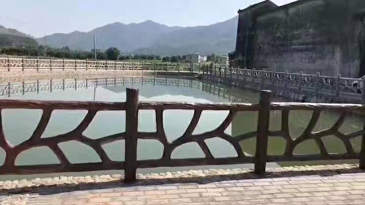 1.8米（mǐ）仿（fǎng）藤（téng）護（hù）欄 (5).jpg