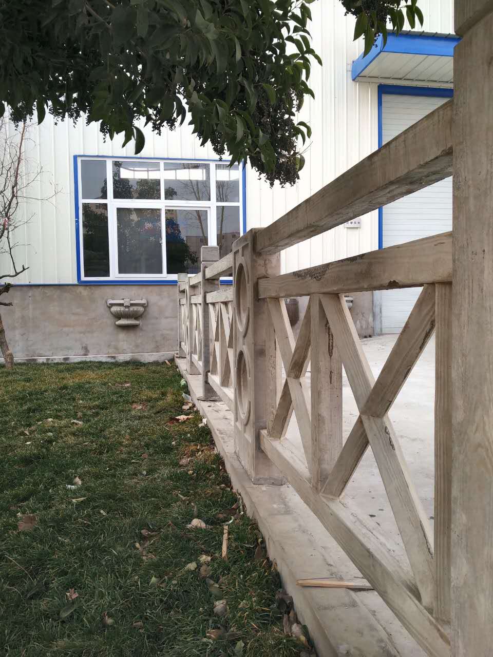 X型（xíng）仿（fǎng）木護欄 (9).jpg